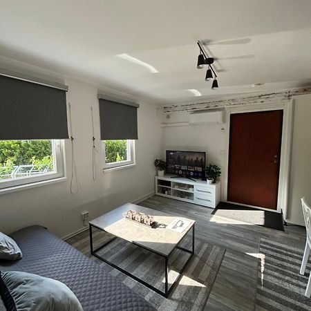 Videdal Apartment 2 Rooms - Own Entrance & Free Parking Malmo Exterior photo